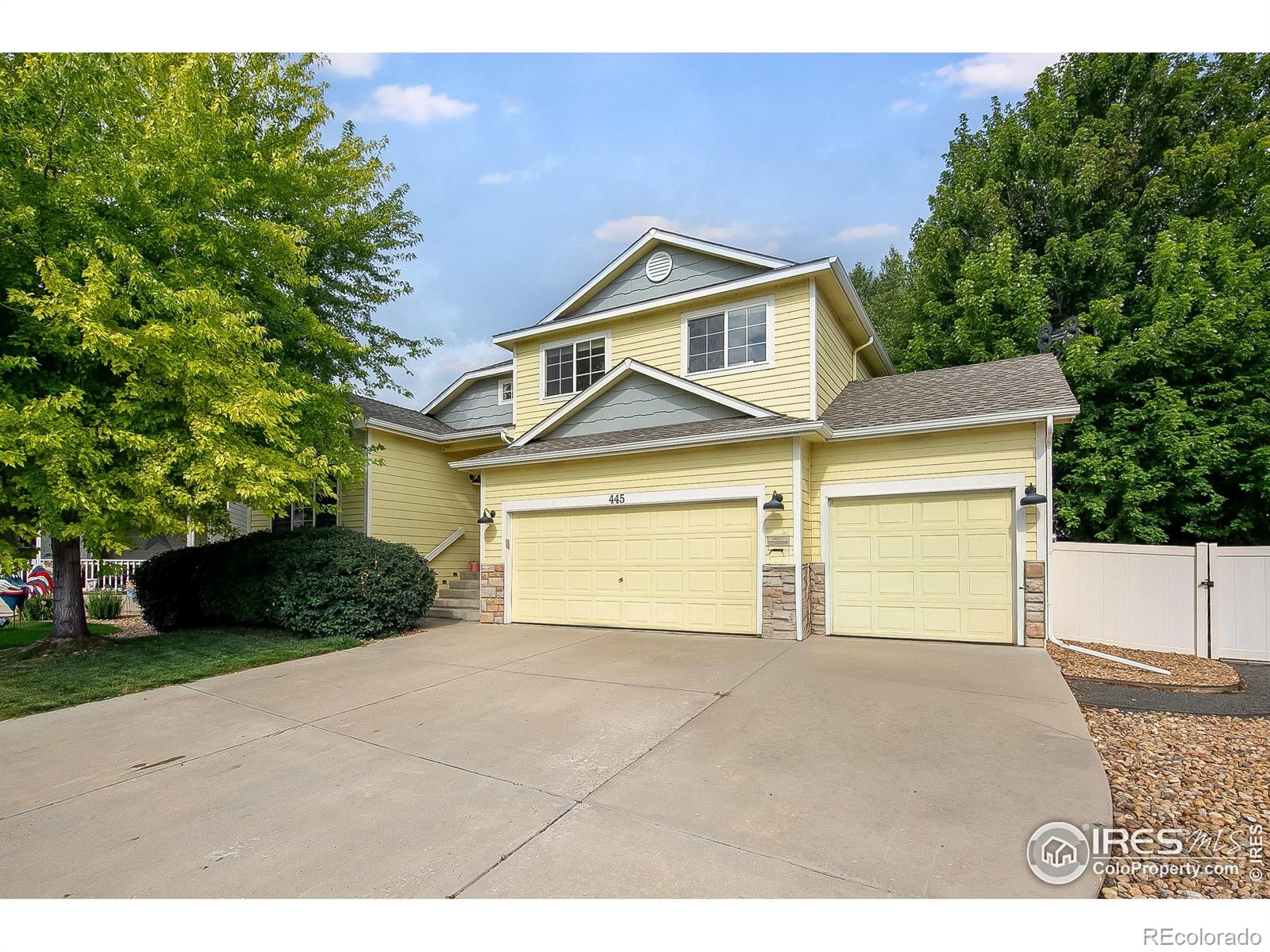 445 wrybill court, Loveland sold home. Closed on 2025-12-19 for $563,900.