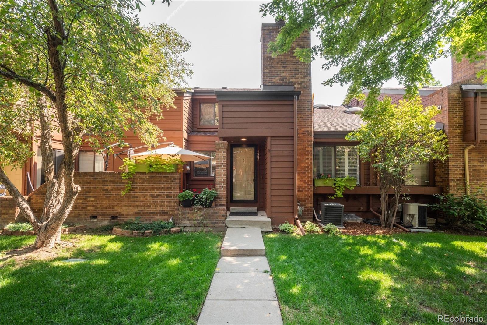 Beaumont Place Denver Condo / Townhome | MLS #: 67893642685 S Dayton Way 282, Denver Beds: 3 Baths: 3 Price: $433,000