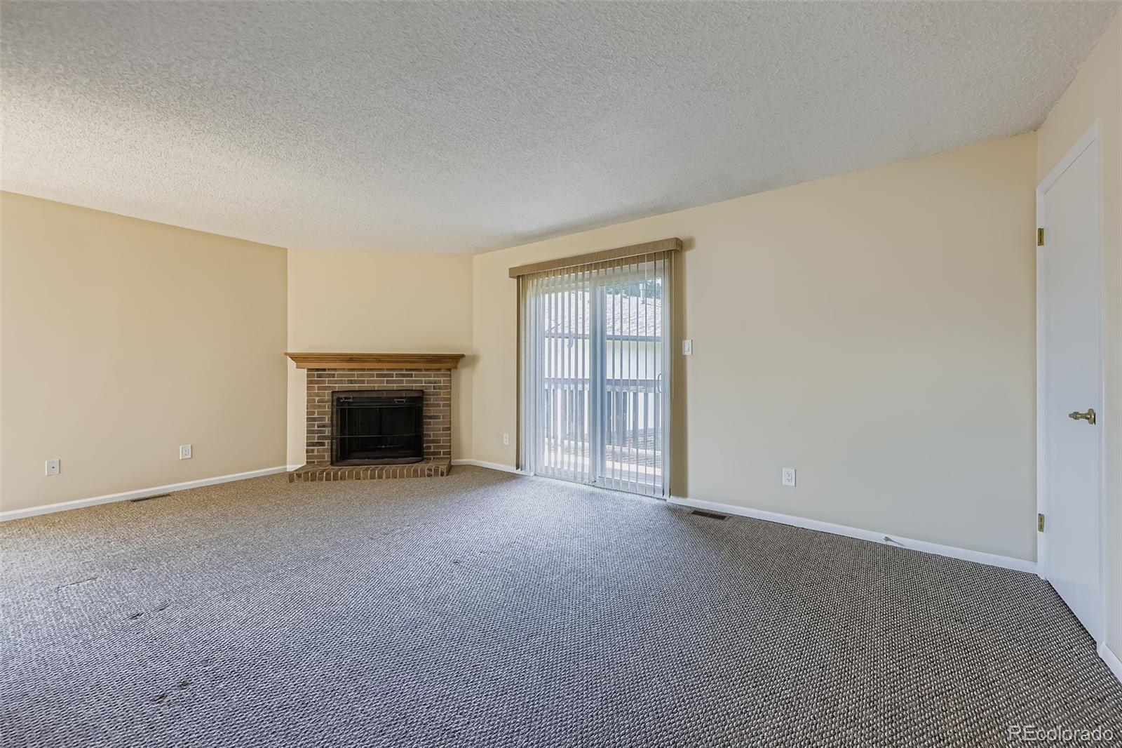 1725 s allison street, Lakewood sold home. Closed on 2025-10-30 for $320,000.