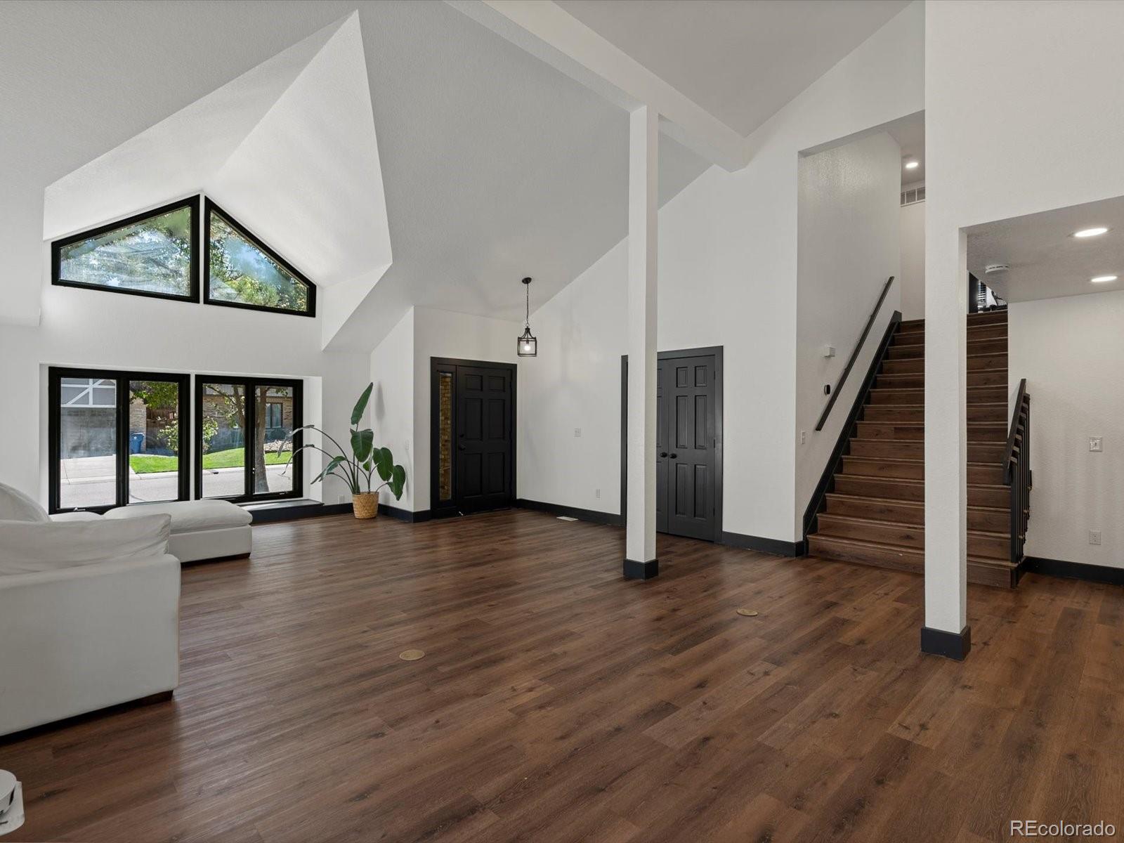  Lone Tree Home | MLS #: 55274428049  Sweet Water Road, Lone Tree Beds: 5 Baths: 3 Price: $850,000