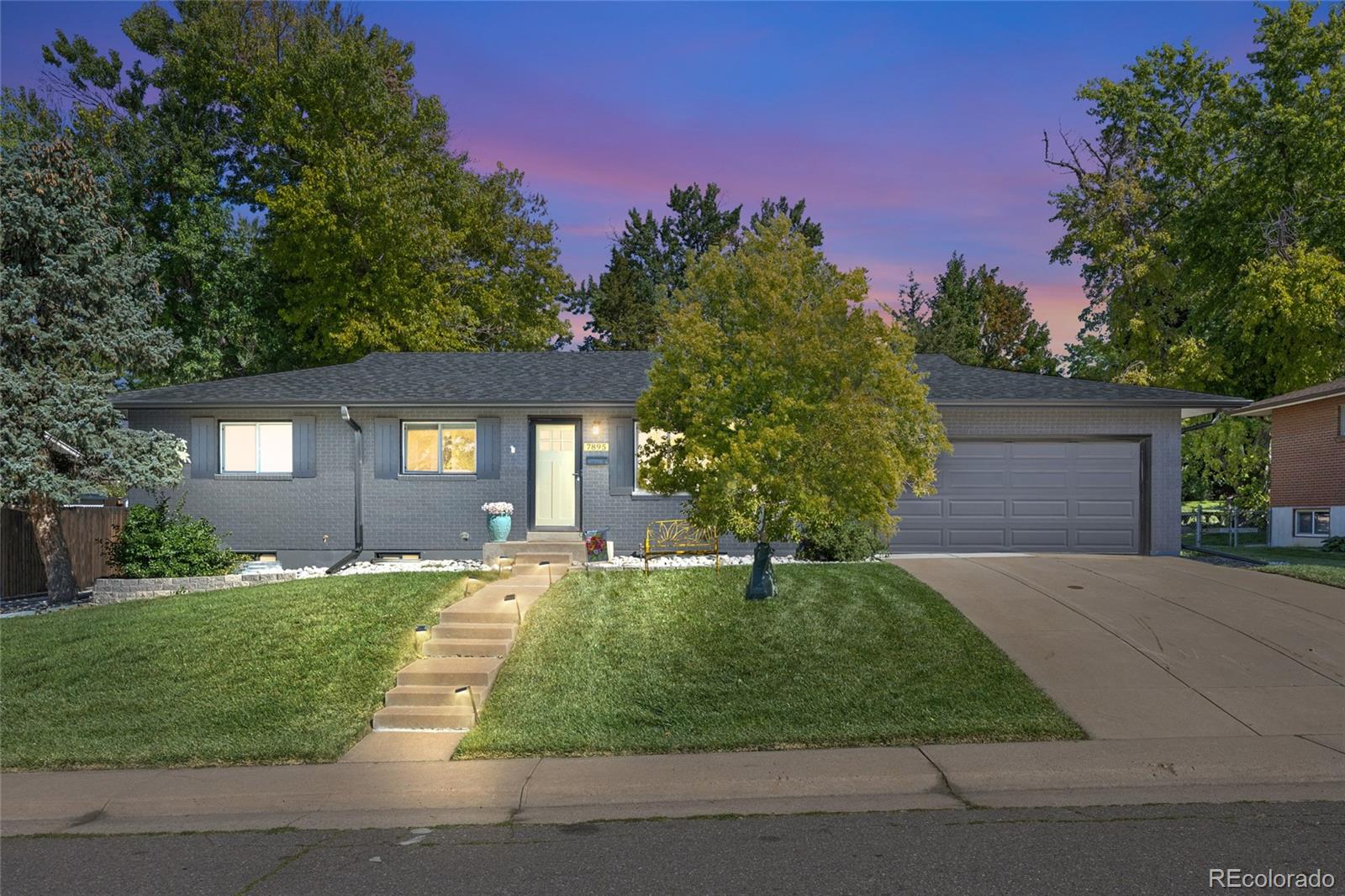 Hutchinson Hills Denver Home | MLS #: 72388657895 E Jefferson Place, Denver Beds: 4 Baths: 3 Price: $725,000