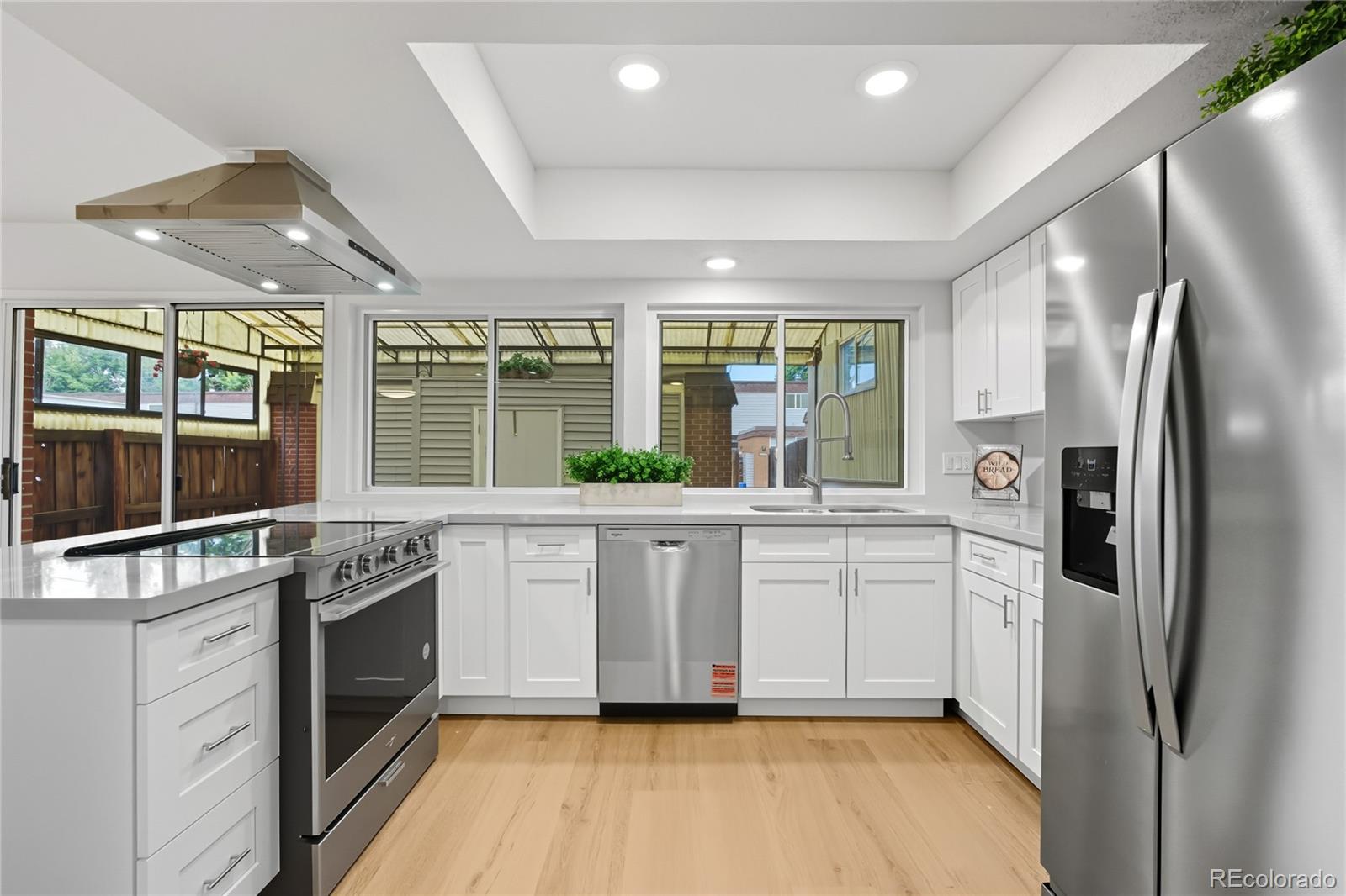 Green Mountain Lakewood Condo / Townhome | MLS #: 474853812952 W Virginia Avenue , Lakewood Beds: 4 Baths: 4 Price: $435,000