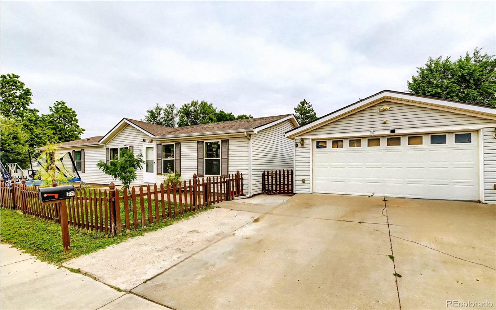 Glens Of Dacono Dacono Home | MLS #: 4656484332  Glen Ayre Street, Dacono Beds: 4 Baths: 2 Price: $400,000