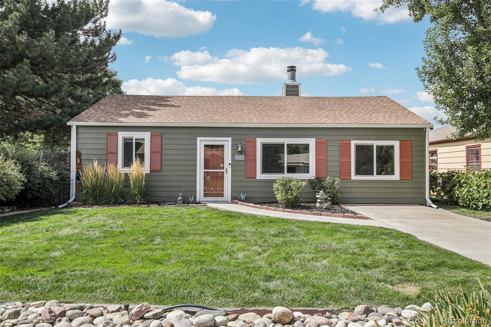 Broadway Heights Englewood Home | MLS #: 85996594363 S Pearl Street, Englewood Beds: 3 Baths: 2 Price: $617,000