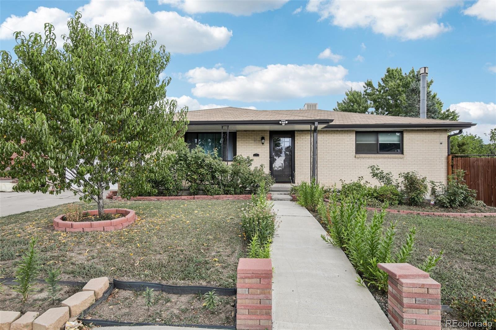 Bow Mar Heights Denver Home | MLS #: 23468934201 W Tufts Avenue, Denver Beds: 3 Baths: 2 Price: $520,000