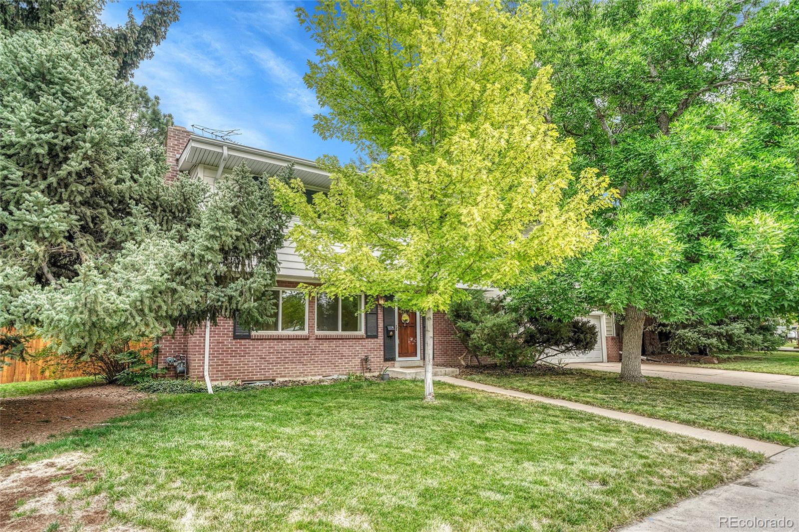 Broadway Estates Centennial Home | MLS #: 25367716478 S Marion Street, Centennial Beds: 4 Baths: 3 Price: $610,000
