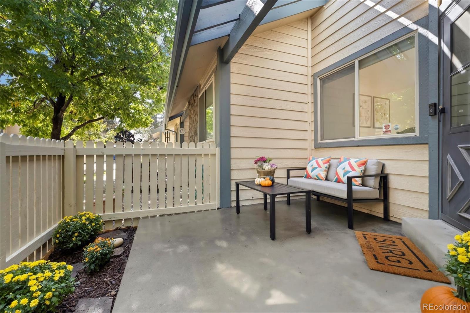 Vista Village Arvada Condo / Townhome | MLS #: 46504478790  Allison Drive D, Arvada Beds: 2 Baths: 2 Price: $375,000