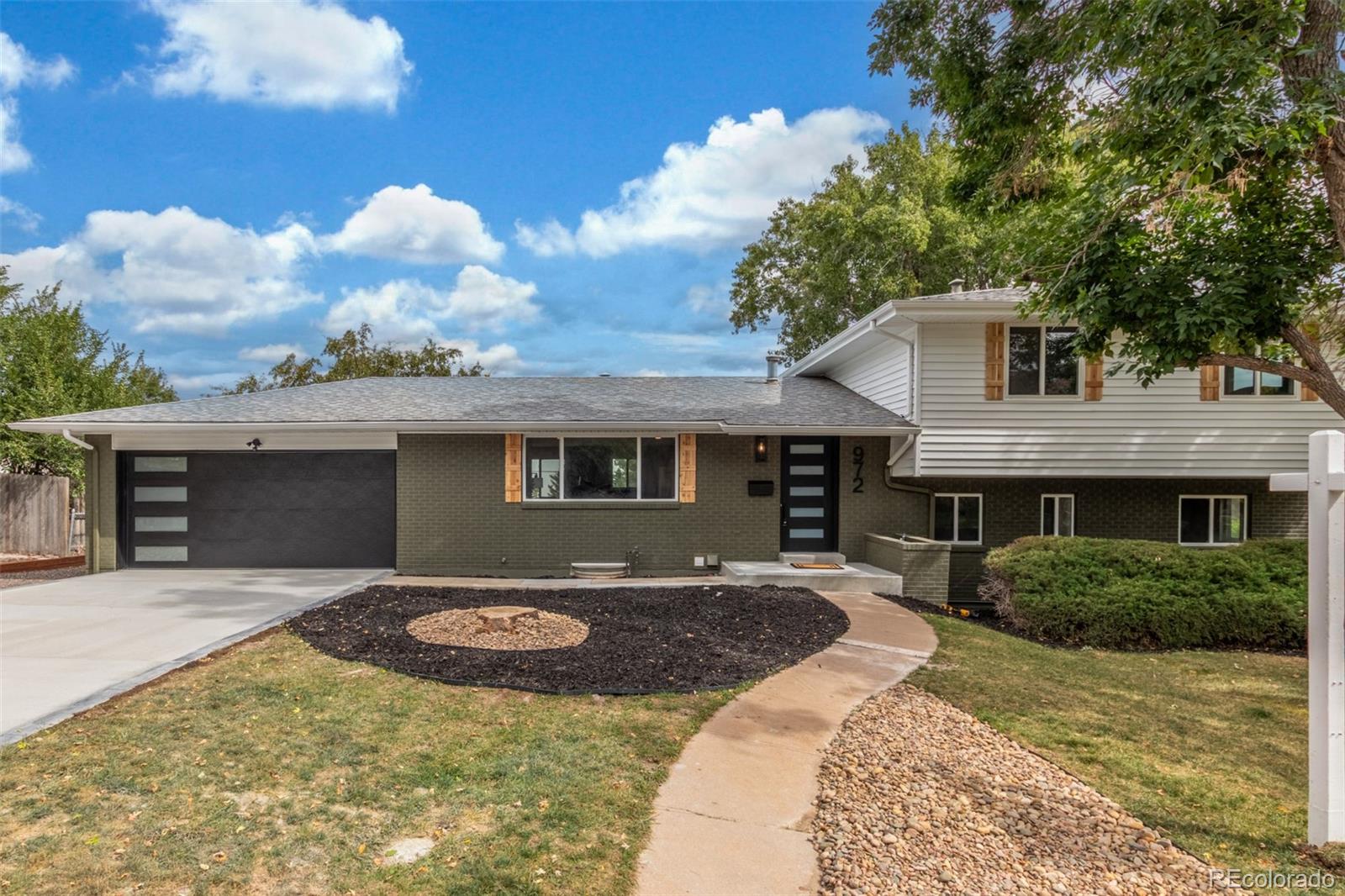 Green Mountain Lakewood Home | MLS #: 6382244972 S Beech Street, Lakewood Beds: 5 Baths: 3 Price: $849,900