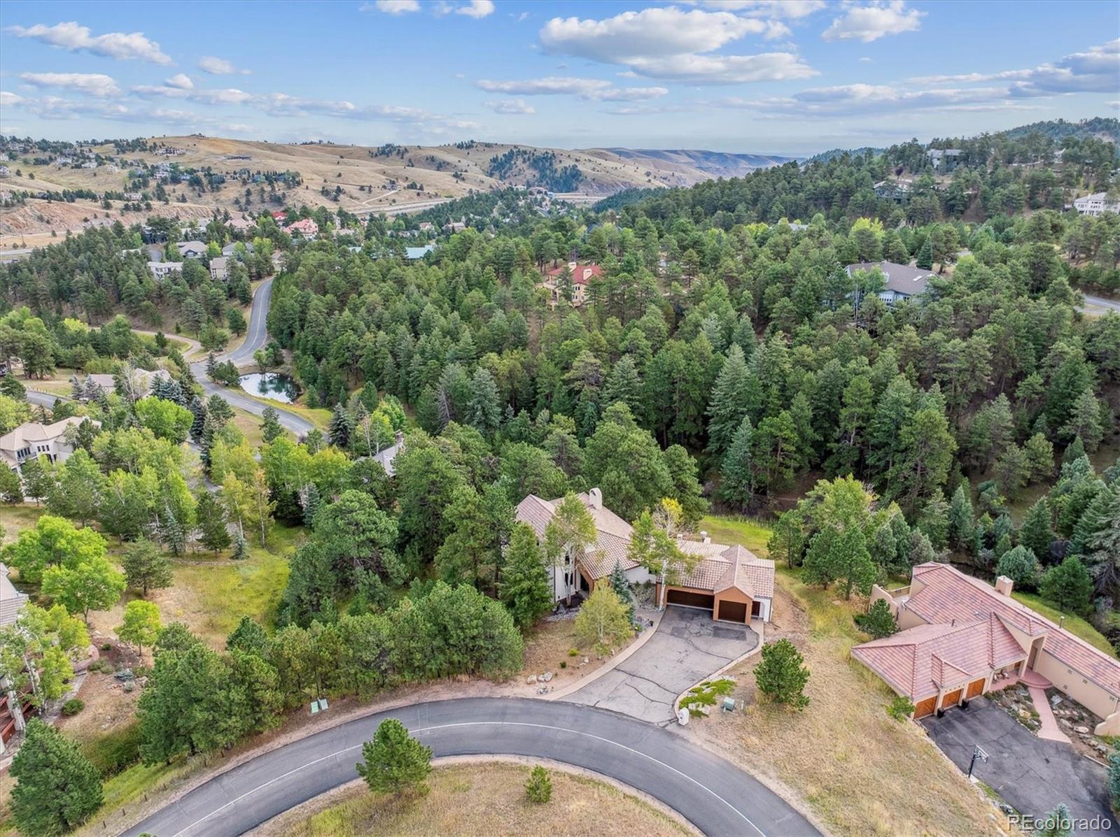 Riva Chase Golden Home | MLS #: 2538462968  Eastwood Drive, Golden Beds: 4 Baths: 5 Price: $1,895,000