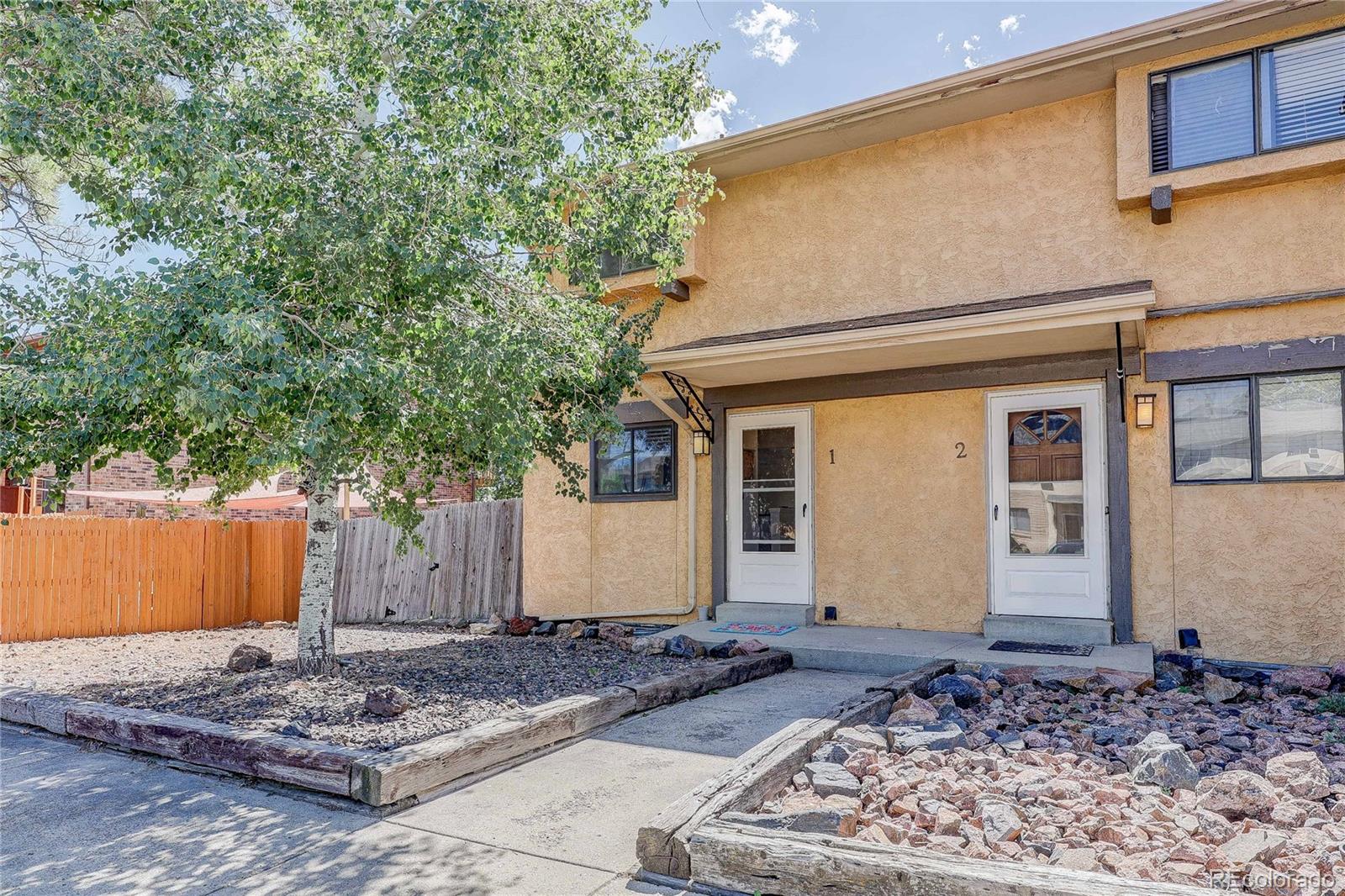  Golden Condo / Townhome | MLS #: 638291018212 W 3rd Avenue 1, Golden Beds: 3 Baths: 2 Price: $448,900