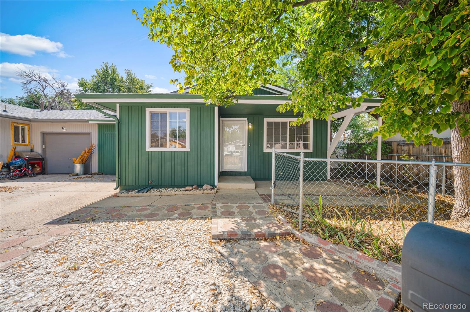 Pikes Peak Colorado Springs Home | MLS #: 25015341922  Saratoga Drive, Colorado Springs Beds: 2 Baths: 1 Price: $265,000