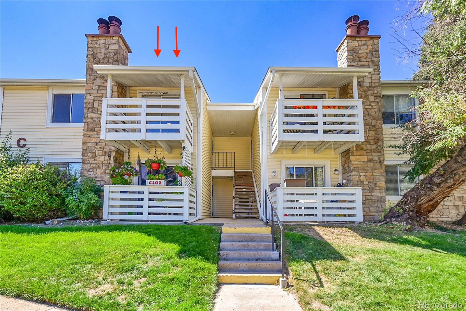 Woodside Denver Condo / Townhome | MLS #: 17736968555  Fairmount Drive C202, Denver Beds: 1 Baths: 1 Price: $189,900