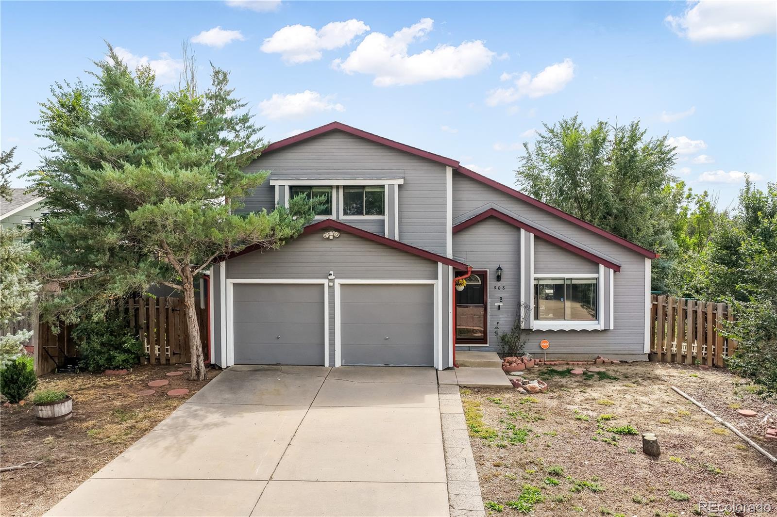  Fountain Home | MLS #: 2730830908  Candlestar Loop, Fountain Beds: 3 Baths: 3 Price: $325,000