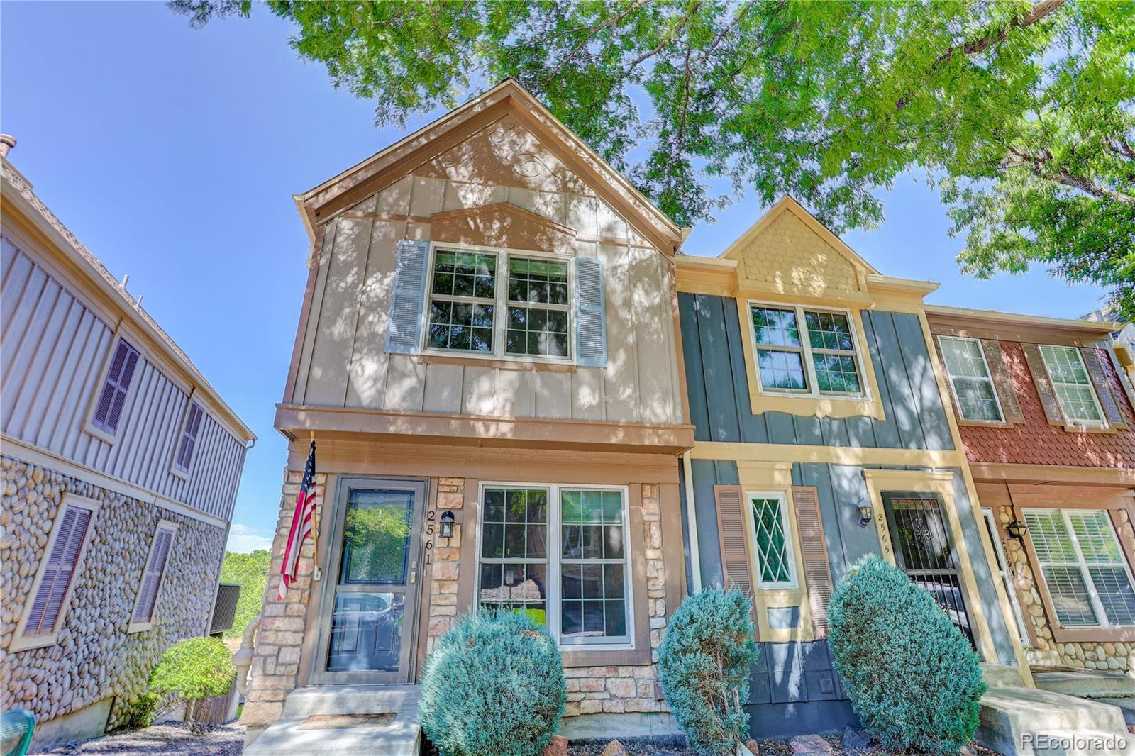 Highlands Centennial Condo / Townhome | MLS #: 81067672561 E Nichols Circle , Centennial Beds: 3 Baths: 3 Price: $417,500