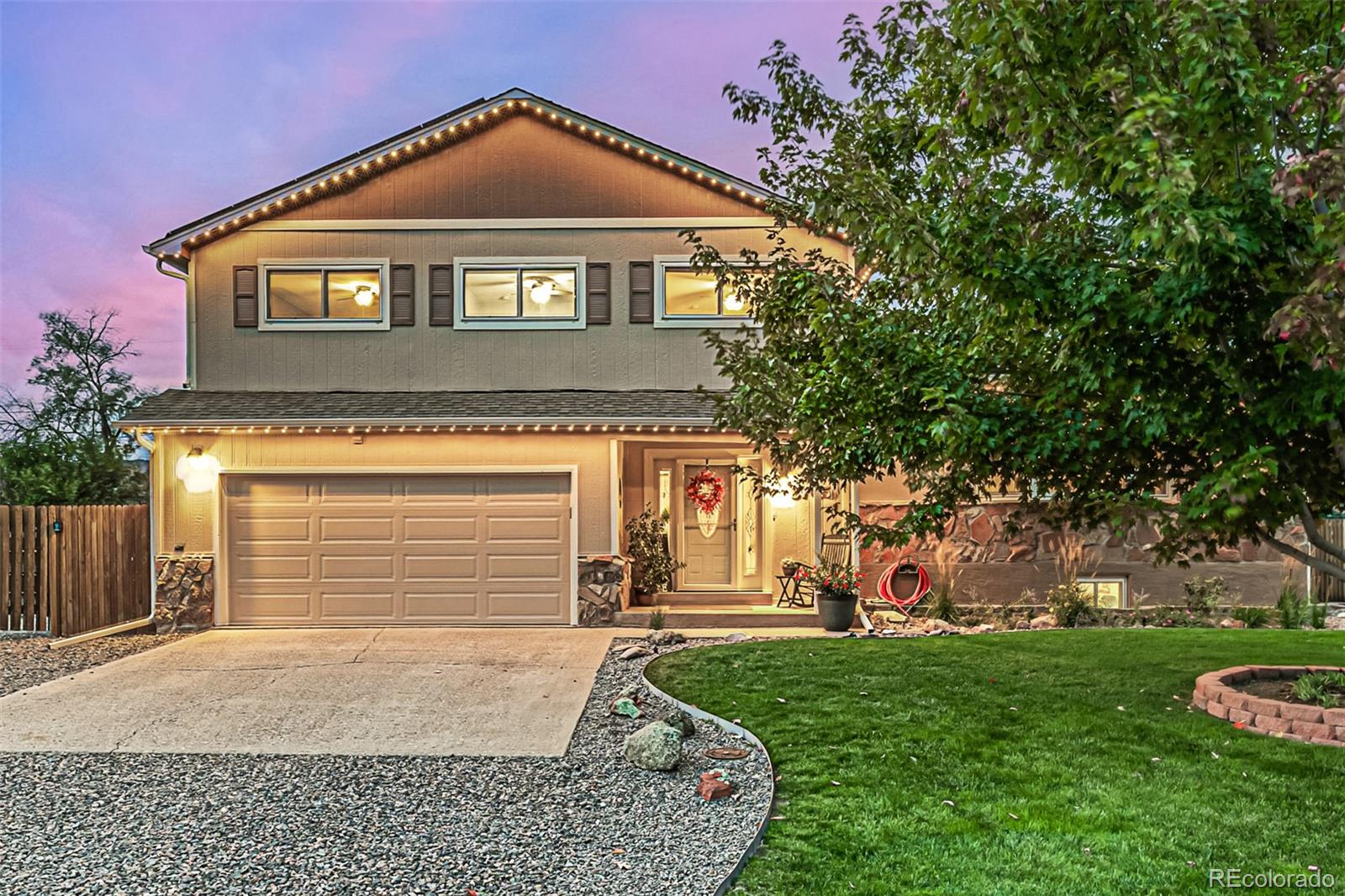 8705 s yarrow street, Littleton sold home. Closed on 2026-06-01 for $800,000.