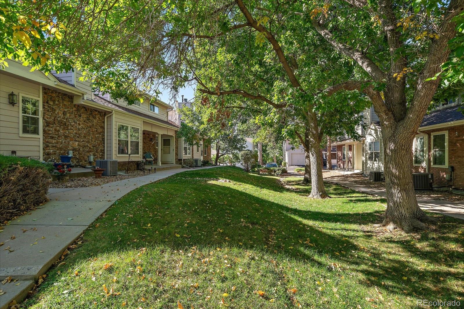 5344 w canyon trail, Littleton sold home. Closed on 2026-04-14 for $382,500.