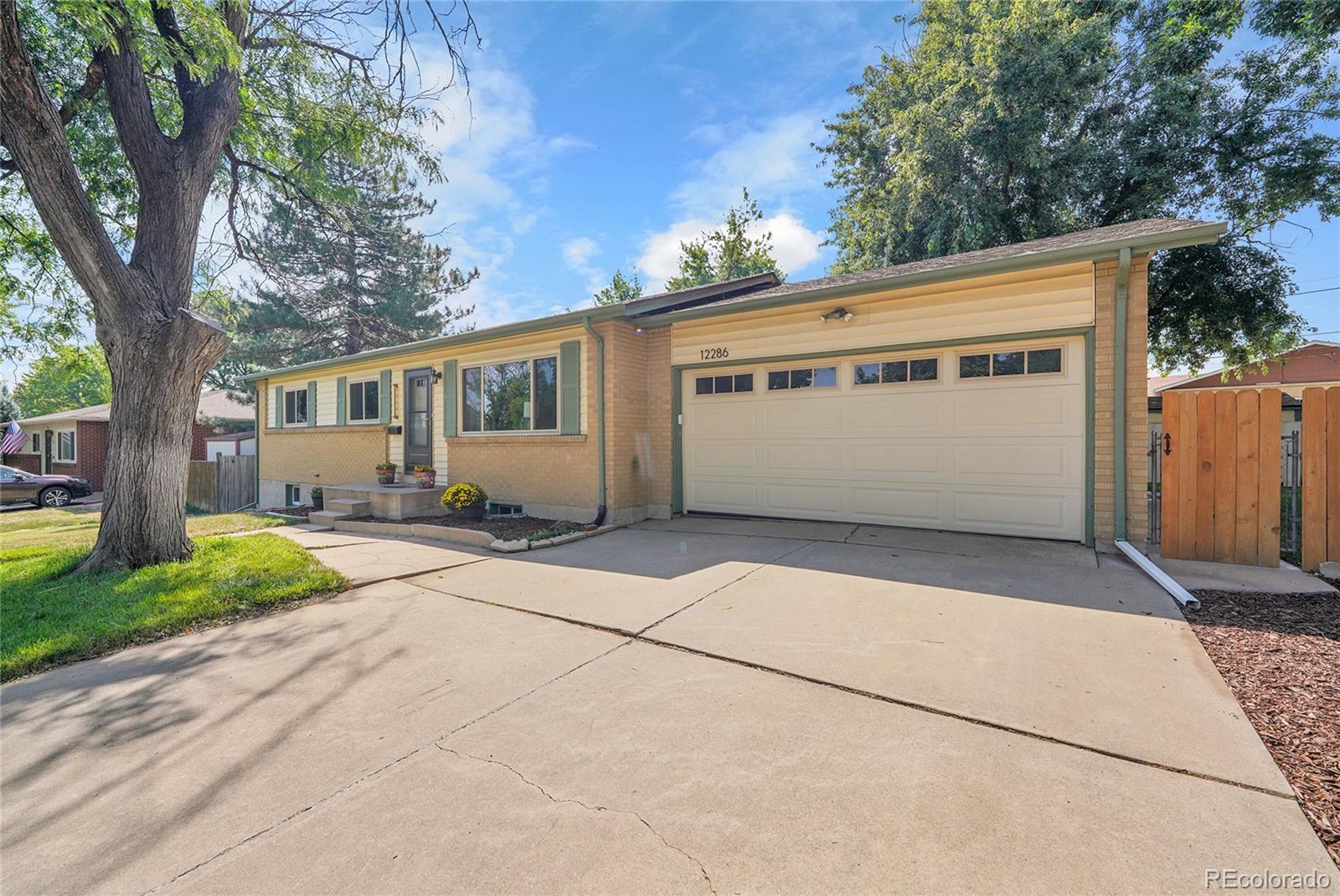 Green Mountain Village Lakewood Home | MLS #: 565051512286 W Tennessee Avenue, Lakewood Beds: 5 Baths: 3 Price: $620,000