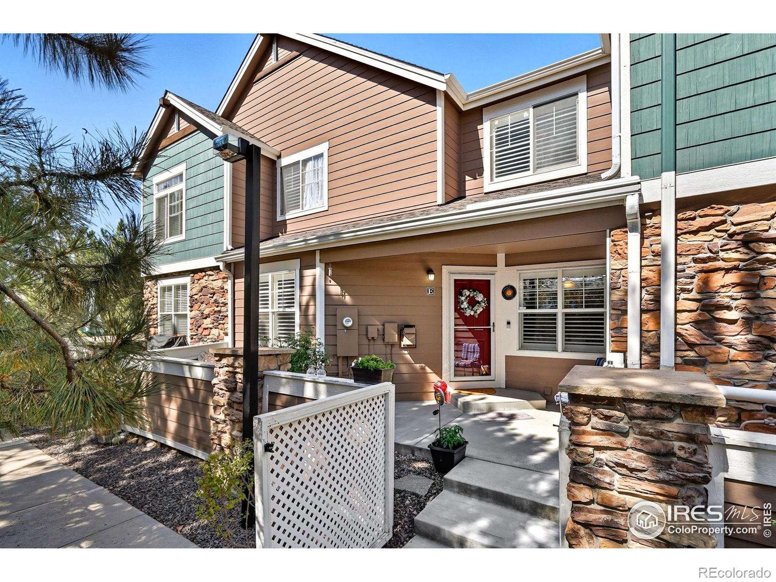 Old Farms Thornton Condo / Townhome | MLS #: 456789104392213215  Holly Street E, Thornton Beds: 2 Baths: 3 Price: $370,000