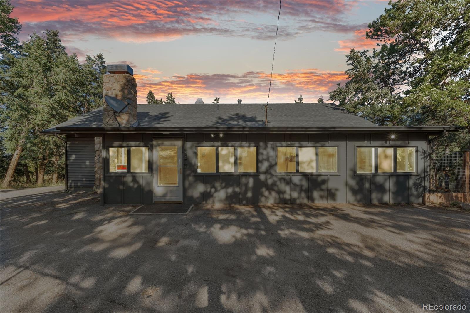  Morrison Home | MLS #: 59563435886  High Drive, Morrison Beds: 3 Baths: 2 Price: $680,000
