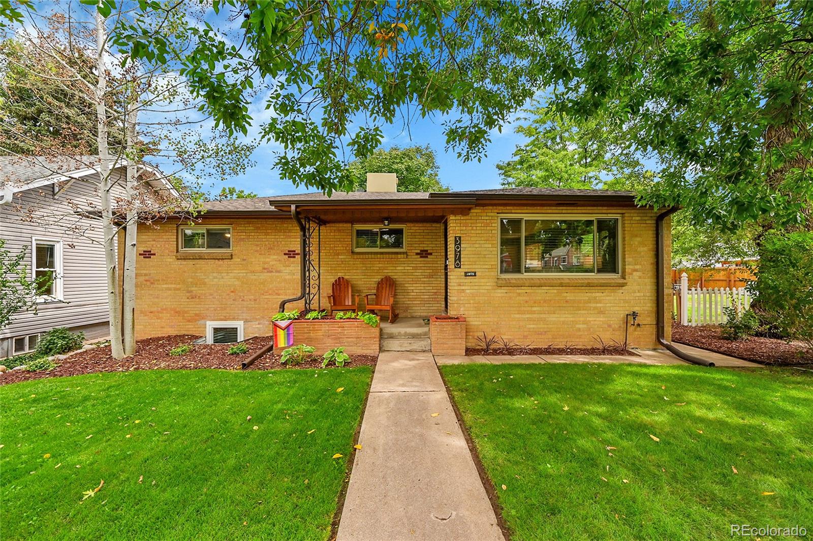 3978 s washington street, Englewood sold home. Closed on 2025-11-07 for $615,000.