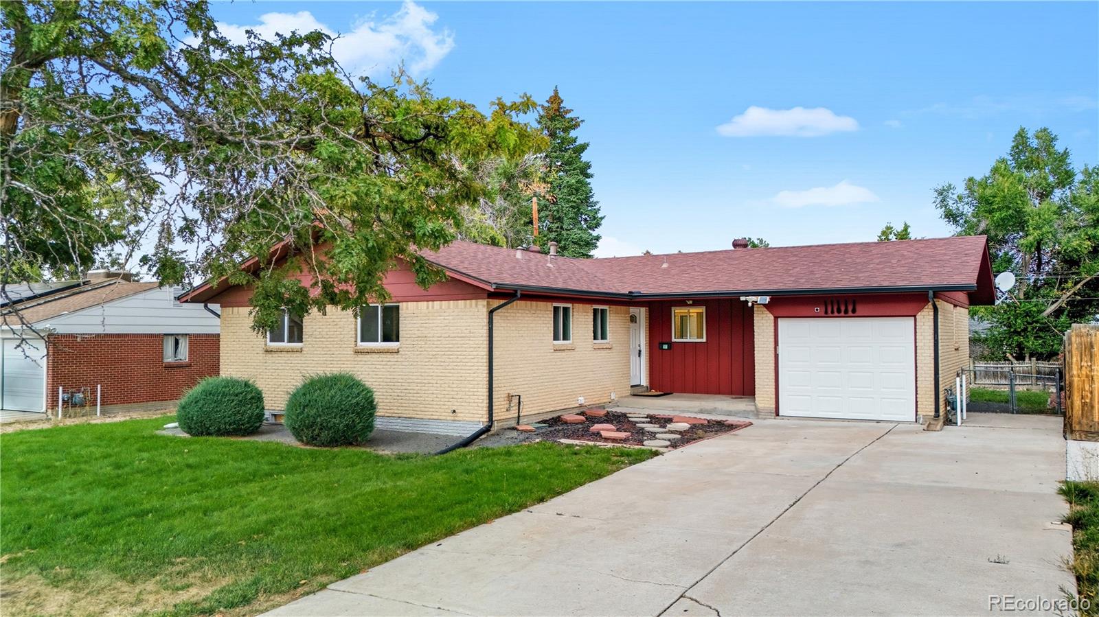 Aurora Hills Aurora Home | MLS #: 325487611623 E Virginia Drive, Aurora Beds: 4 Baths: 3 Price: $439,888