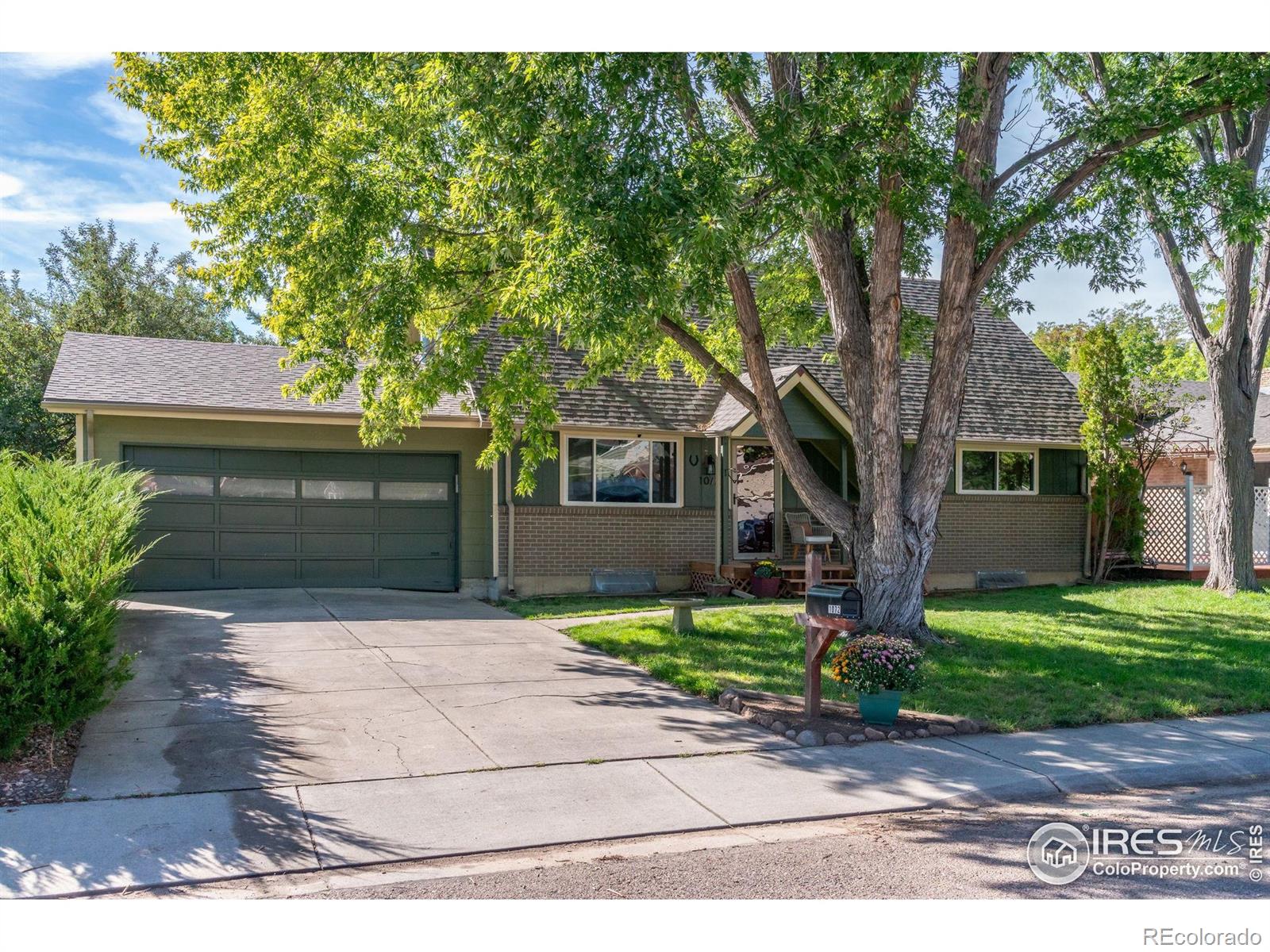Southmoor Park Longmont Home | MLS #: 45678910441261072  Kane Drive, Longmont Beds: 4 Baths: 3 Price: $565,000