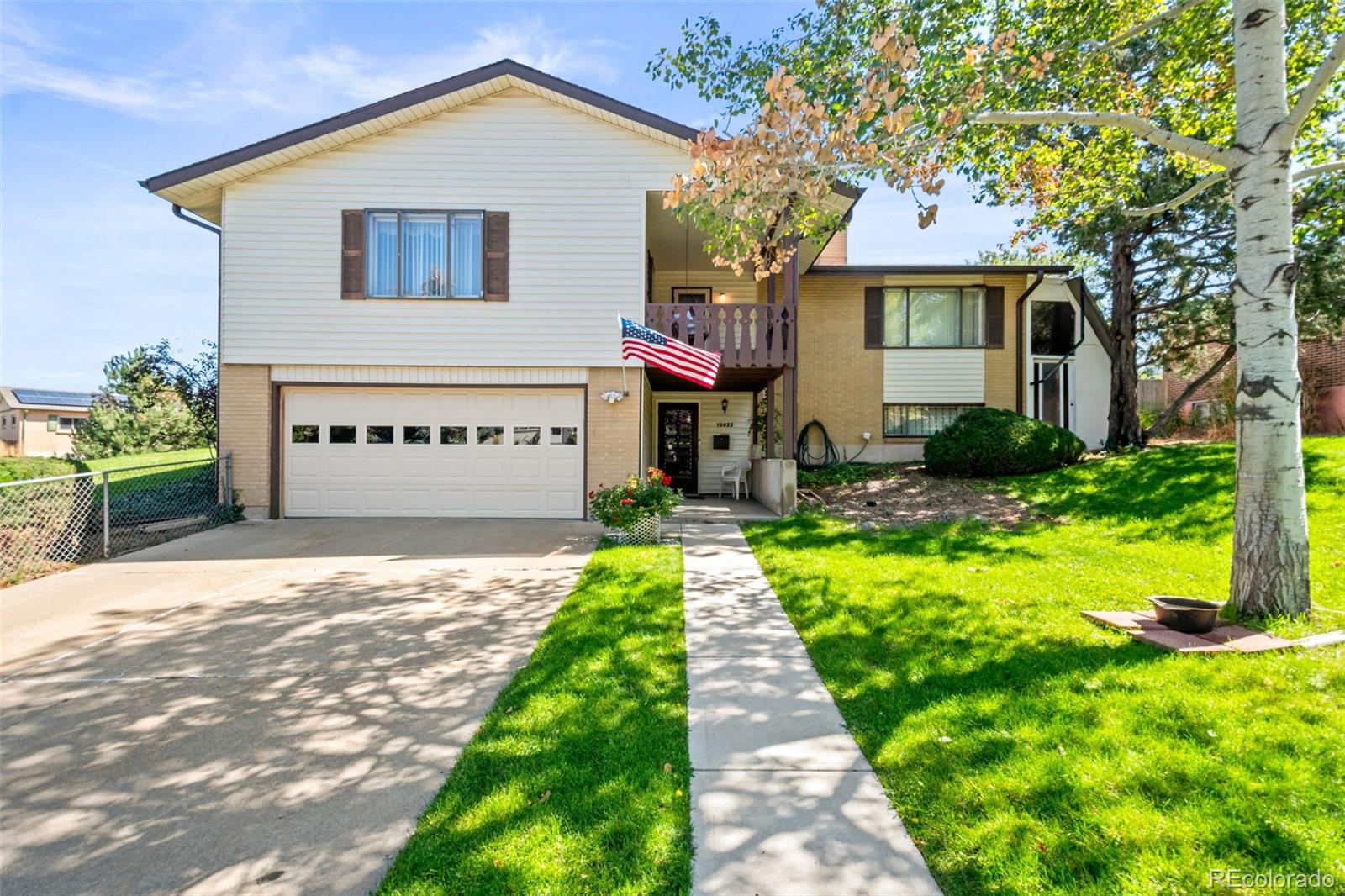 Green Mountain Village Lakewood Home | MLS #: 461753912422 W Dakota Drive, Lakewood Beds: 3 Baths: 3 Price: $620,000