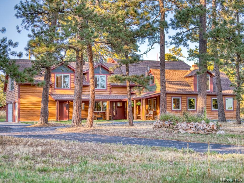 Lookout Mountain Golden Home | MLS #: 288630521531  Main Avenue, Golden Beds: 5 Baths: 4 Price: $1,375,000