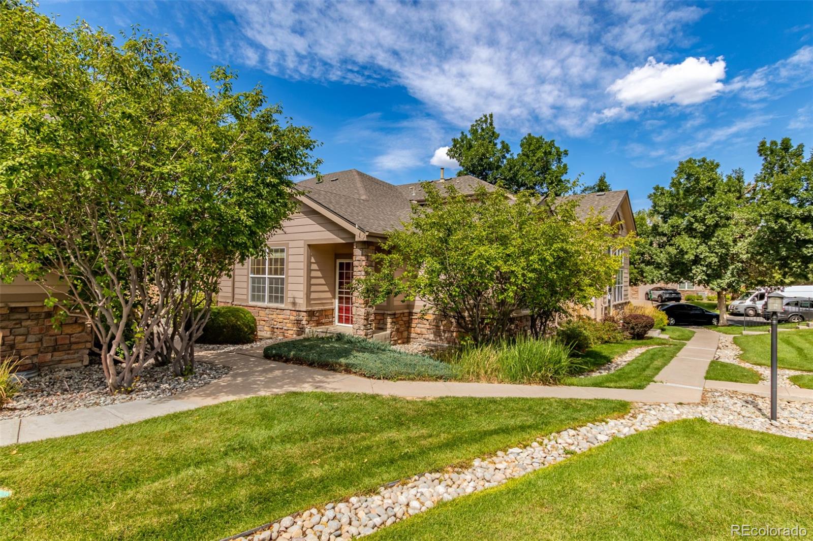 4118 s crystal court, Aurora sold home. Closed on 2025-10-28 for $385,000.