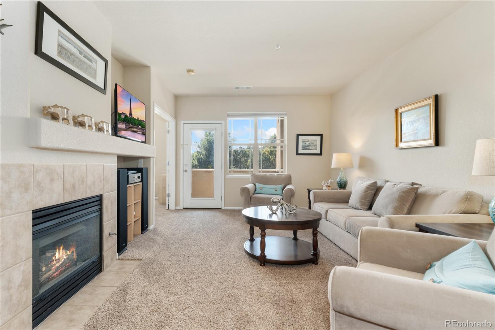 Residences At Olde Town Squar Arvada Condo / Townhome | MLS #: 46325138083 W 51st Place 204, Arvada Beds: 3 Baths: 2 Price: $420,000