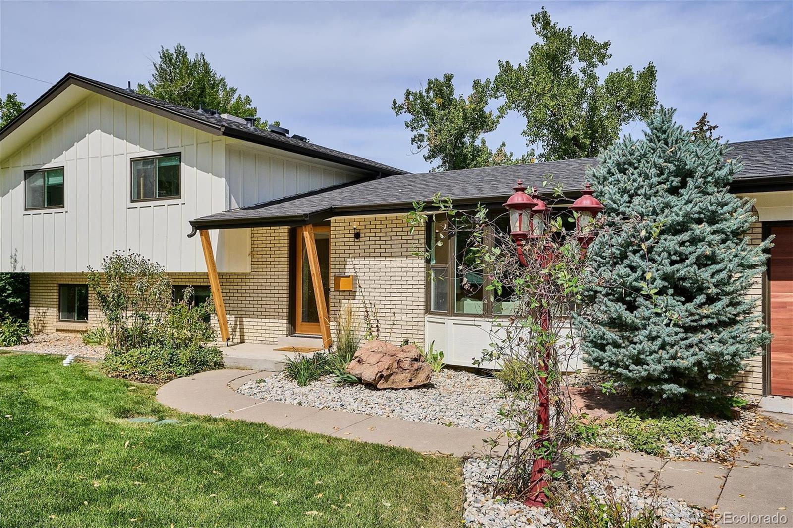 Applewood Lakewood Home | MLS #: 717838111569 W 27th Avenue, Lakewood Beds: 5 Baths: 4 Price: $1,250,000