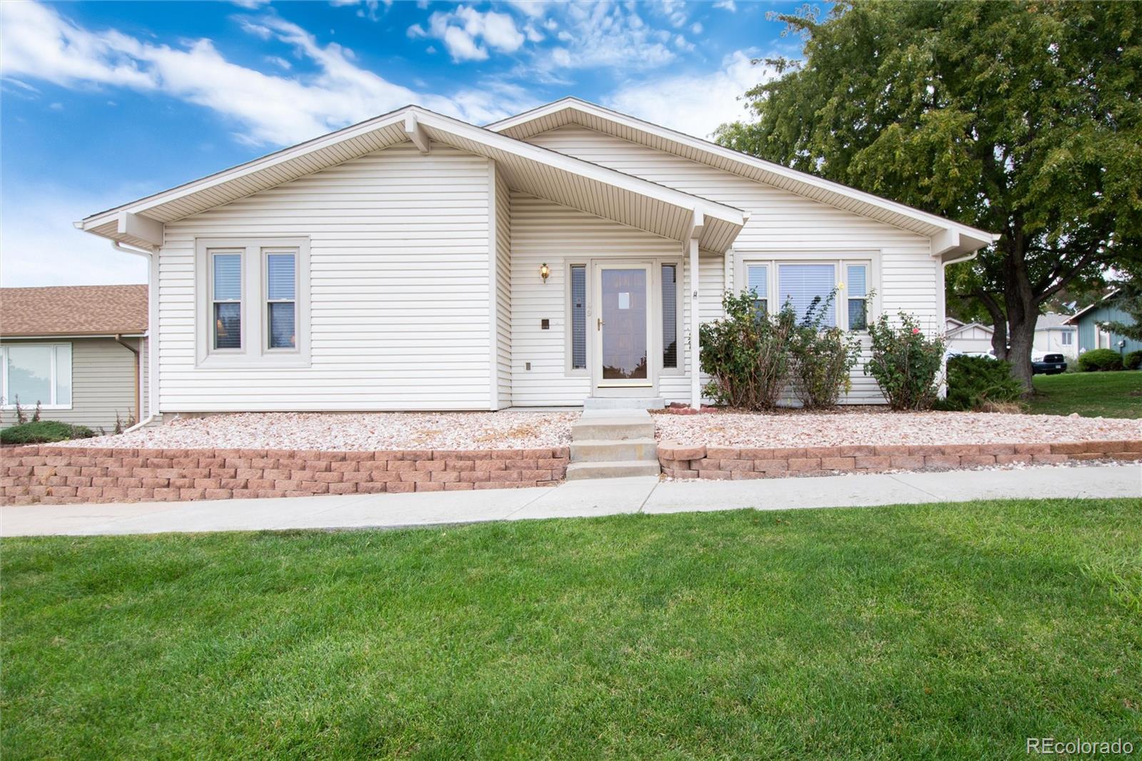 Gate N Green Broomfield Home | MLS #: 853895749  Carla Way, Broomfield Beds: 3 Baths: 2 Price: $528,000