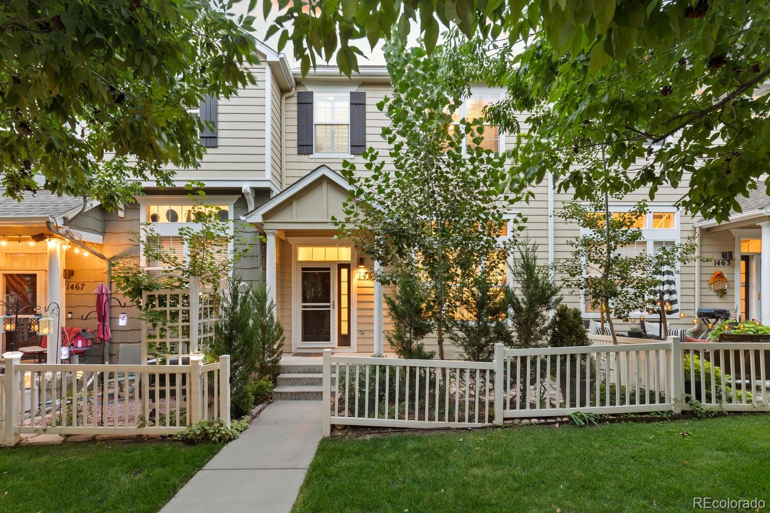 Red Hawk Castle Rock Home | MLS #: 63801331465  Red Cliff Way, Castle Rock Beds: 3 Baths: 3 Price: $419,000