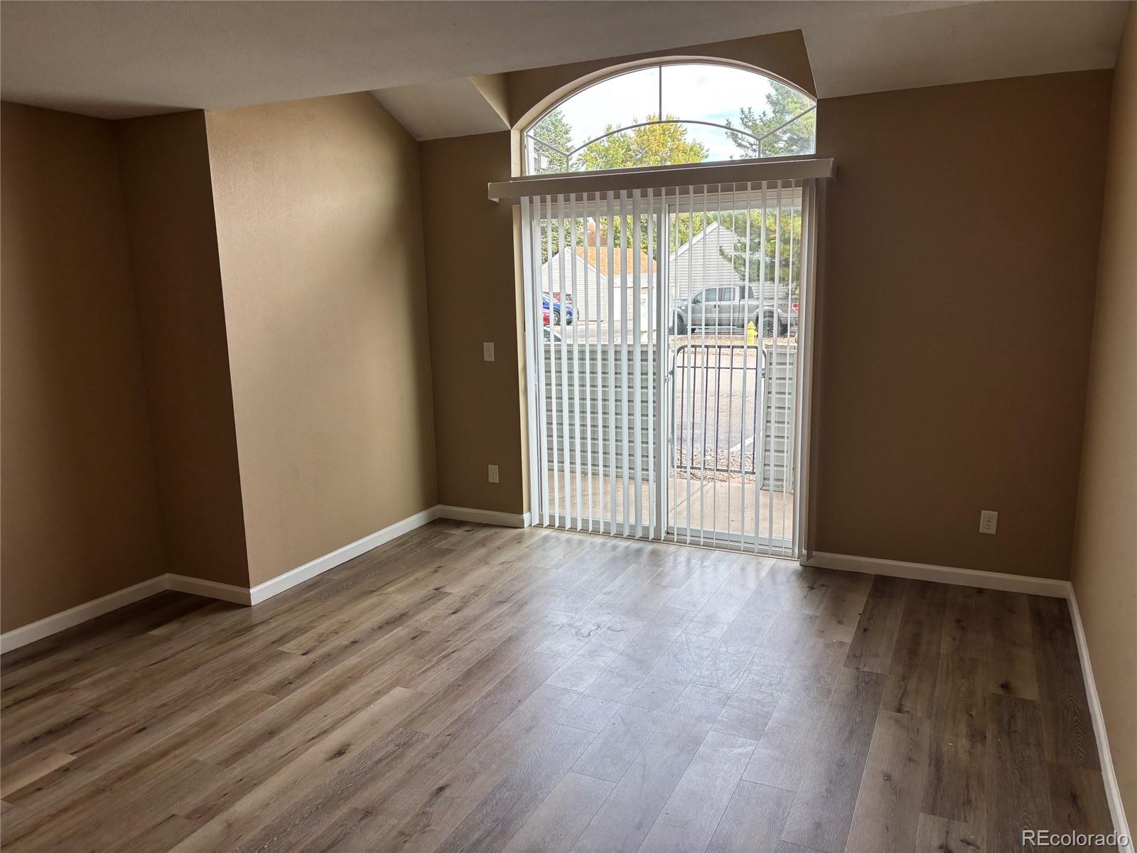 Foxdale Aurora Condo / Townhome | MLS #: 666819718404 E Kepner Place 106, Aurora Beds: 2 Baths: 2 Price: $239,000