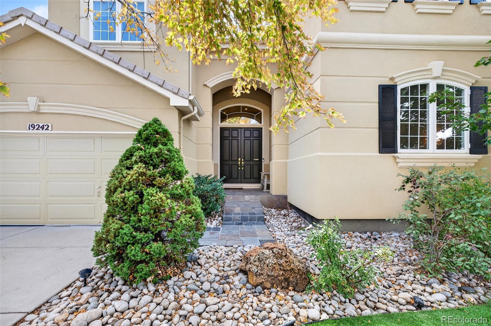 Siena Aurora Home | MLS #: 462449219242 E Maplewood Place, Aurora Beds: 5 Baths: 6 Price: $984,728