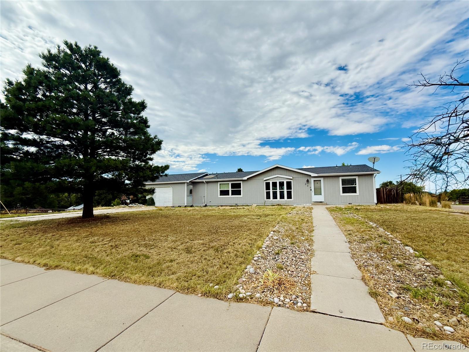  Elizabeth Home | MLS #: 8093431309 E Poplar Street, Elizabeth Beds: 3 Baths: 2 Price: $375,000