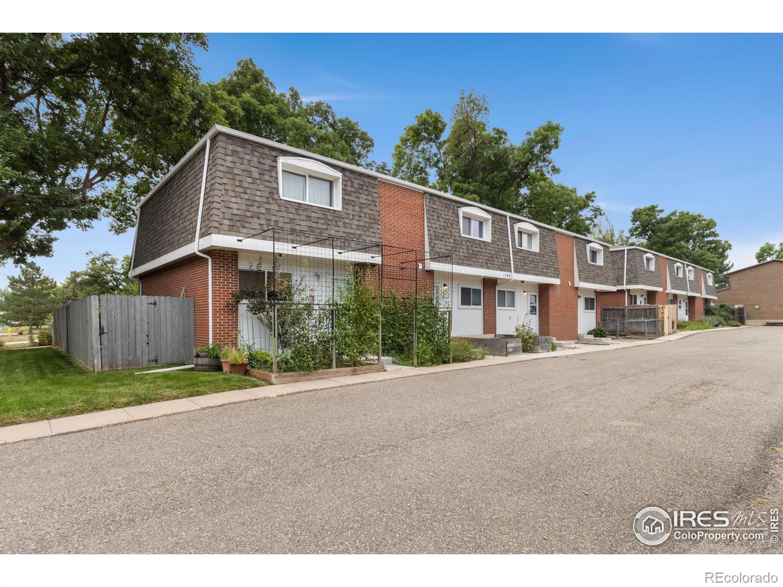 1700  palm drive, Fort Collins sold home. Closed on 2025-09-15 for $300,000.
