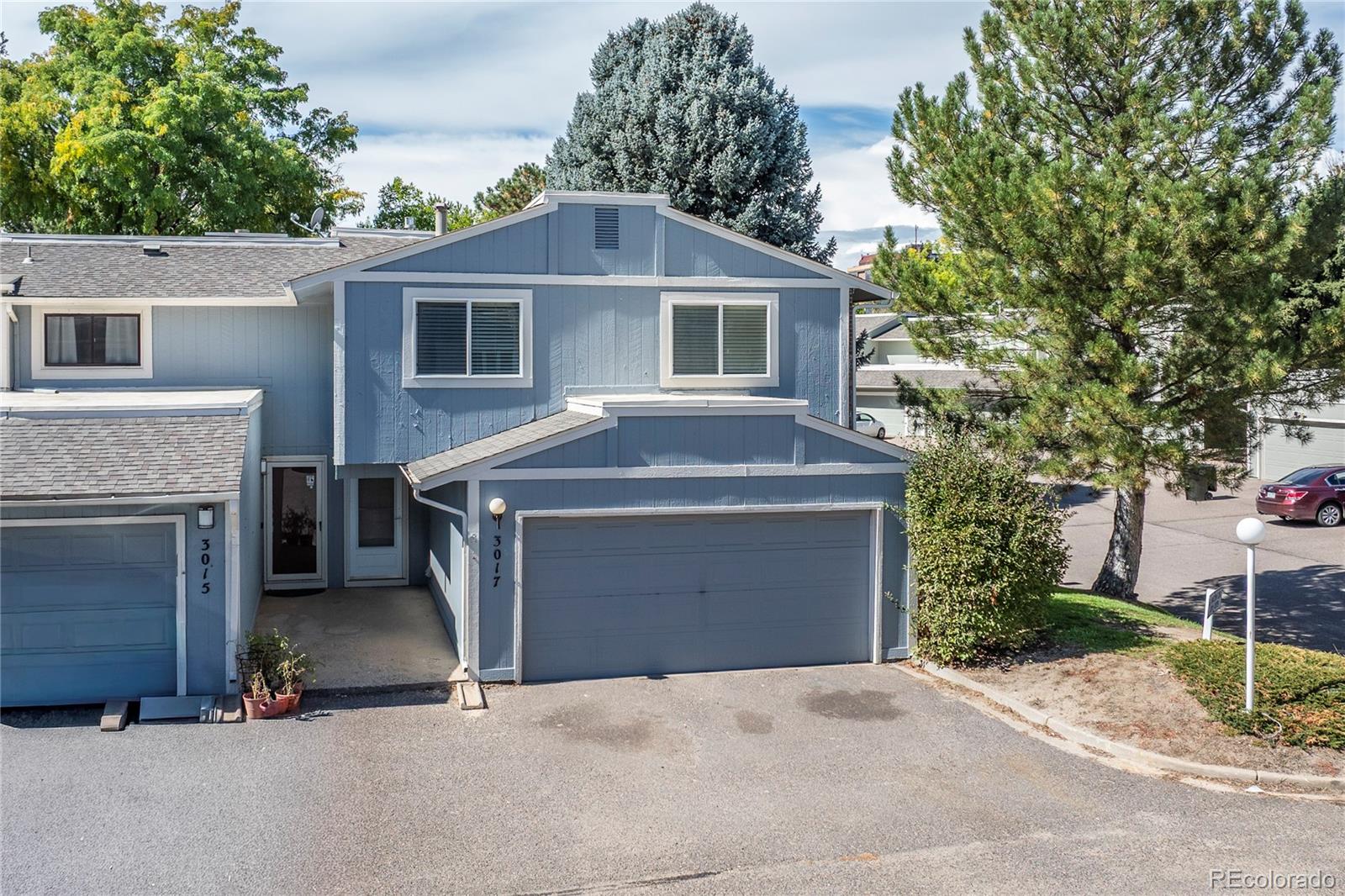 The Shores Aurora Condo / Townhome | MLS #: 58631513017 S Macon Circle , Aurora Beds: 4 Baths: 4 Price: $400,000