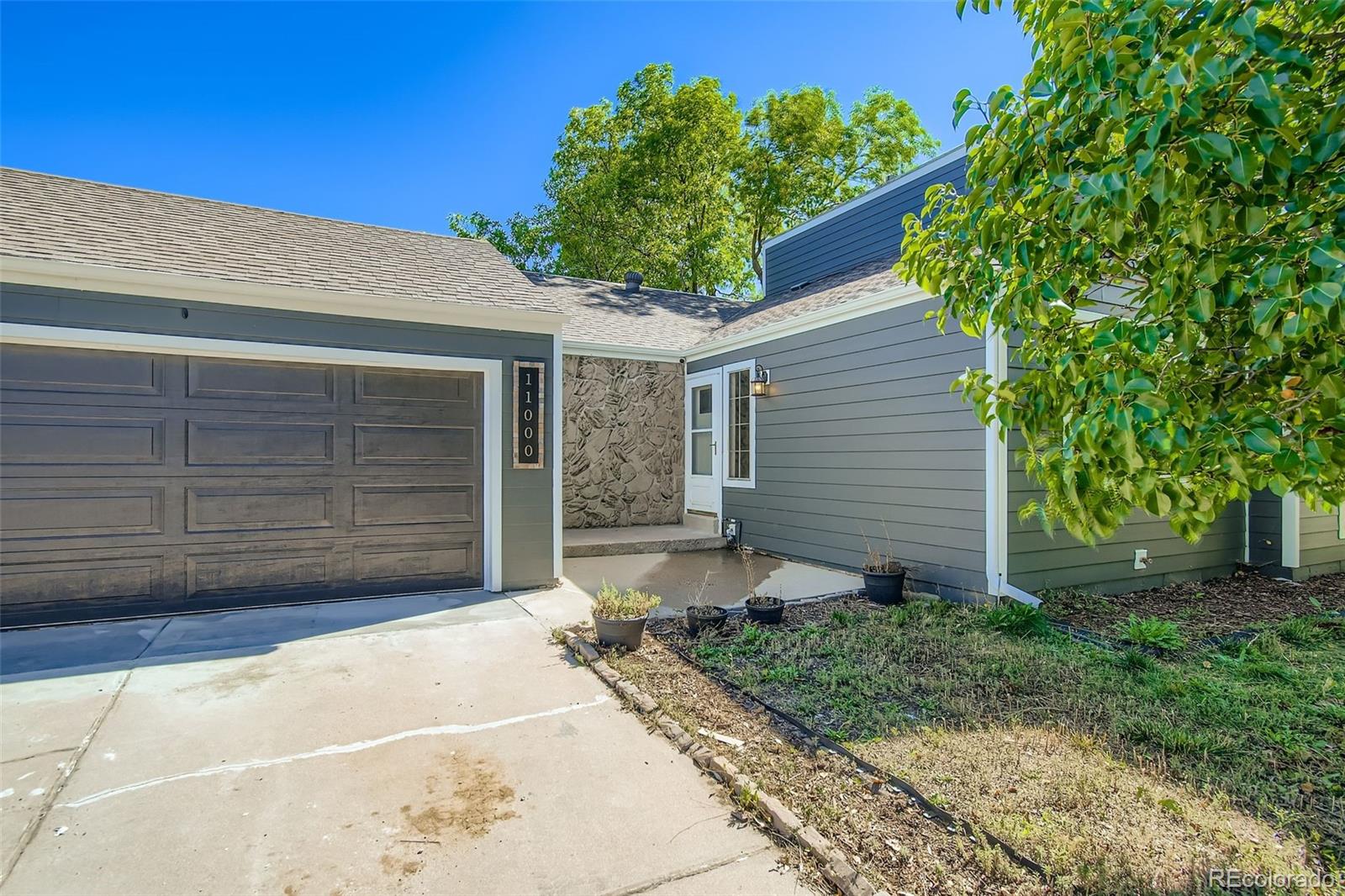 Grange Creek Thornton Home | MLS #: 359413411000  Albion Drive, Thornton Beds: 3 Baths: 2 Price: $460,000