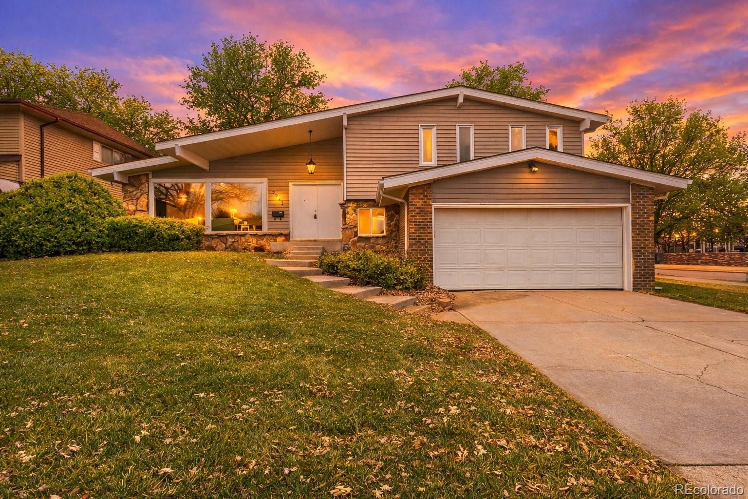 Point South Denver Home | MLS #: 84306332943 S Verbena Way, Denver Beds: 3 Baths: 3 Price: $650,000