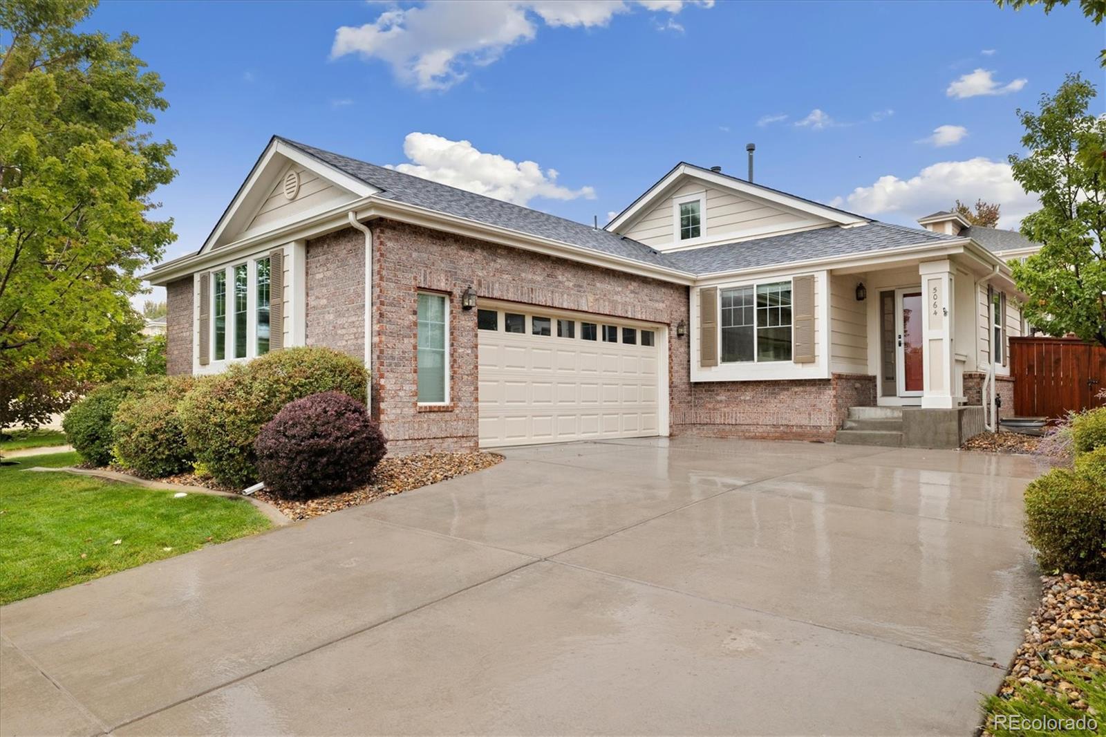 Tollgate Crossing Aurora Home | MLS #: 92392195064 S Gold Bug Way, Aurora Beds: 3 Baths: 3 Price: $559,000