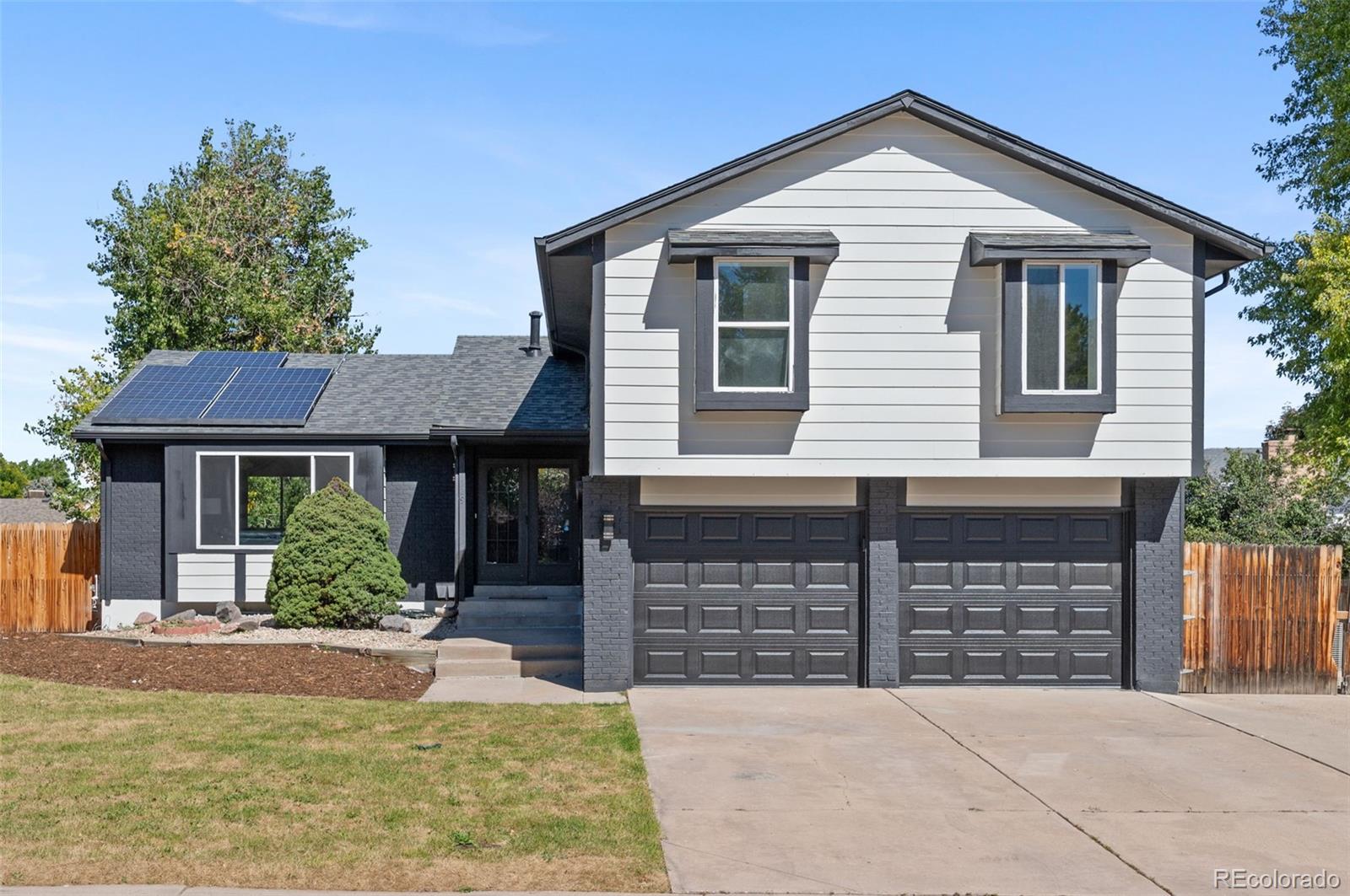 Columbine West Littleton Home | MLS #: 18305827529 W Frost Drive, Littleton Beds: 4 Baths: 4 Price: $679,000