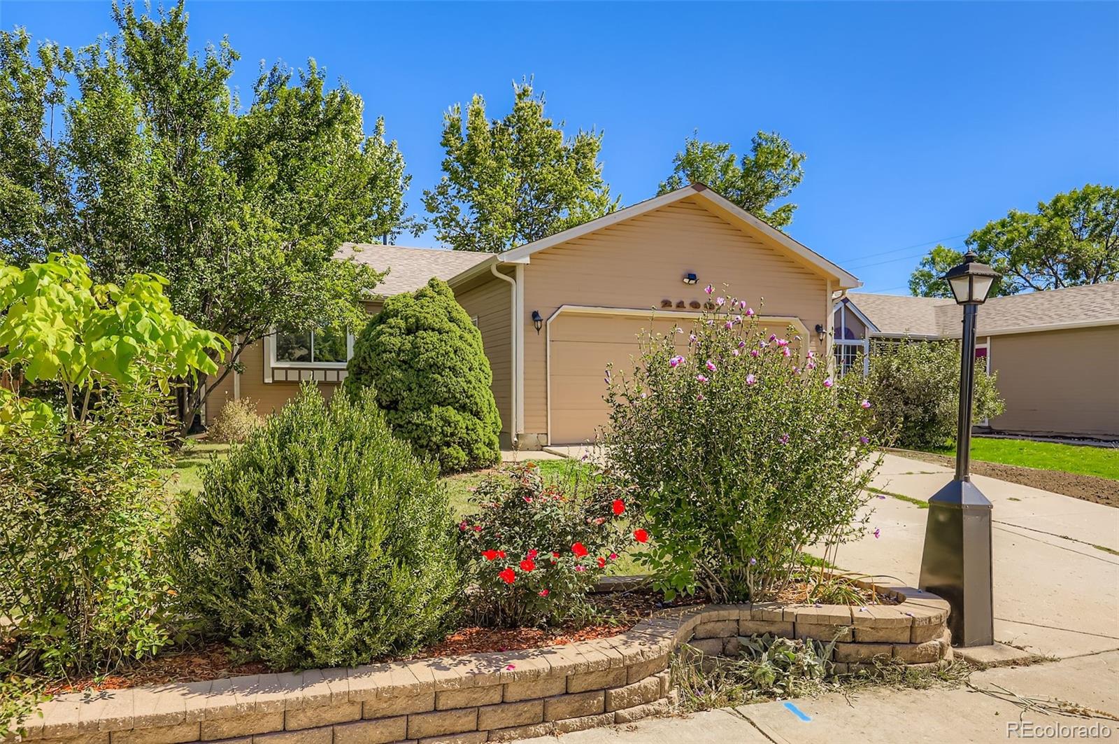 Meadowlark Longmont Home | MLS #: 82244542108  Tulip Street, Longmont Beds: 3 Baths: 2 Price: $485,000