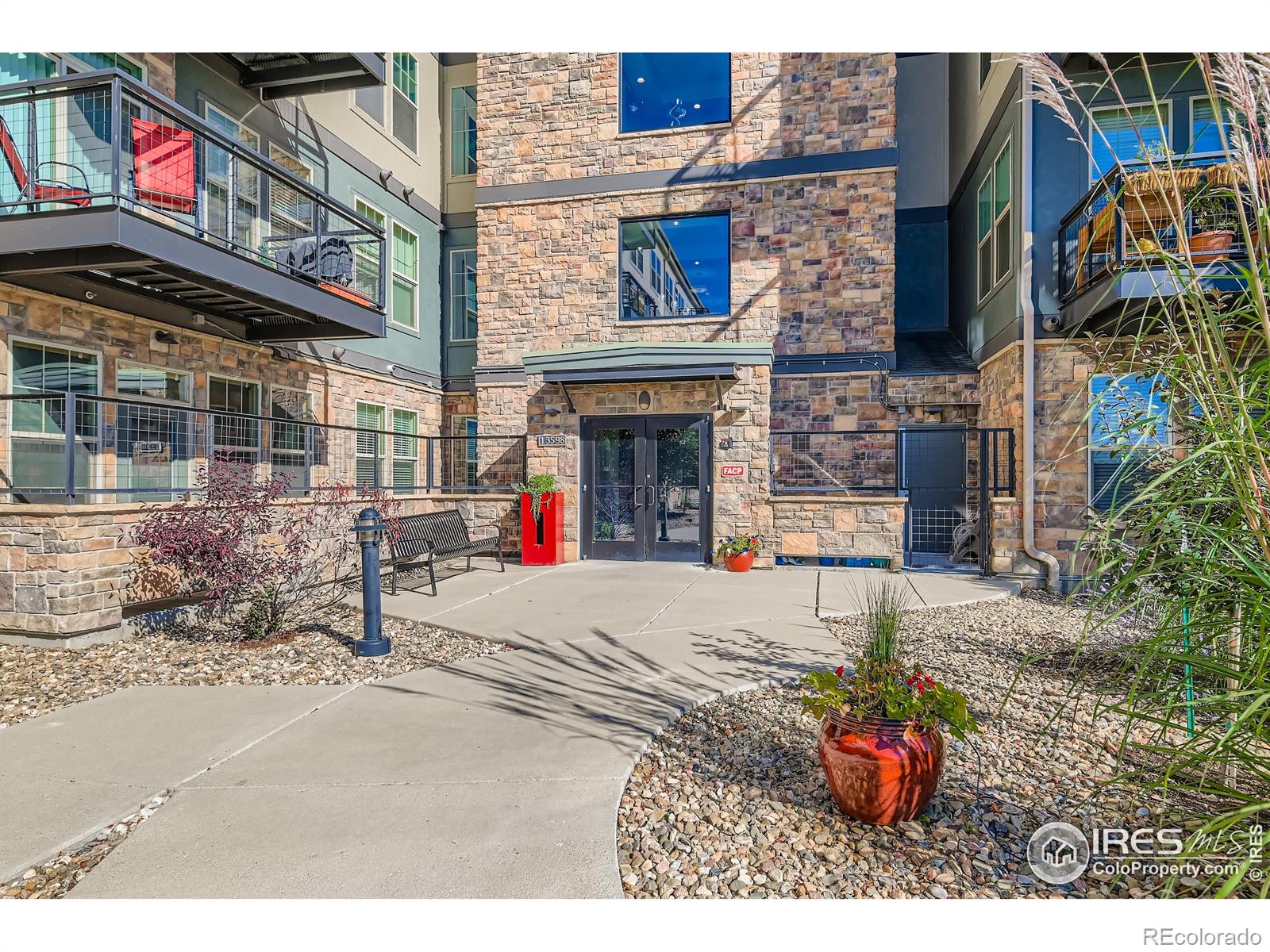 Vantage Pointe Broomfield Condo / Townhome | MLS #: 456789104460313598  Via Varra  315, Broomfield Beds: 1 Baths: 2 Price: $349,000