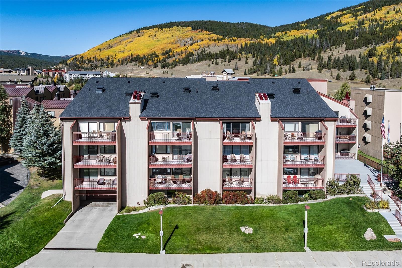 85 wheeler place, Copper Mountain sold home. Closed on 2025-12-18 for $500,000.