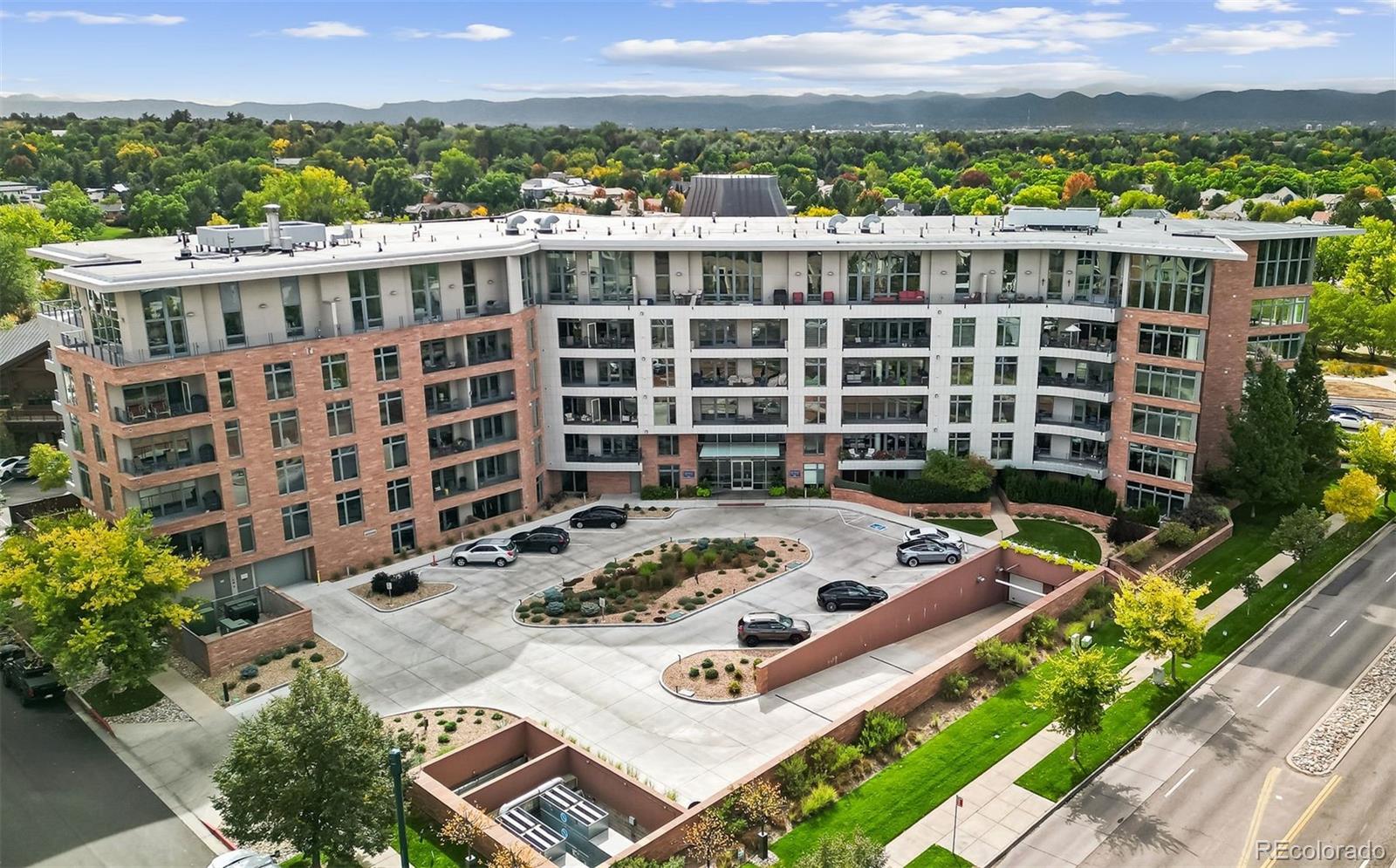 Cherry Creek Denver Condo / Townhome | MLS #: 8423169333 S Monroe Street 313, Denver Beds: 1 Baths: 1 Price: $540,000