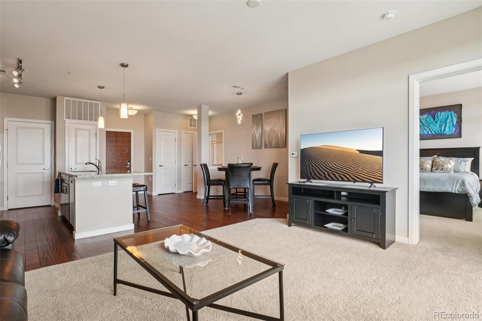 Vantage Pointe Broomfield Condo / Townhome | MLS #: 312000213598  Via Varra  303, Broomfield Beds: 2 Baths: 2 Price: $410,000