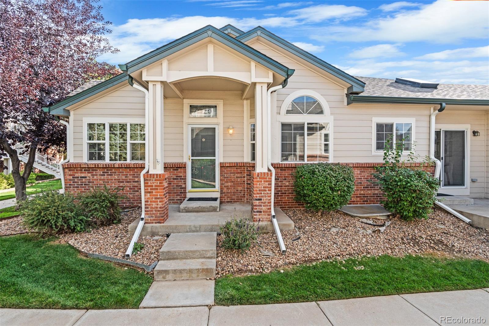 Tower Ridge Aurora Condo / Townhome | MLS #: 22622492974 S Zeno Court , Aurora Beds: 2 Baths: 2 Price: $399,900