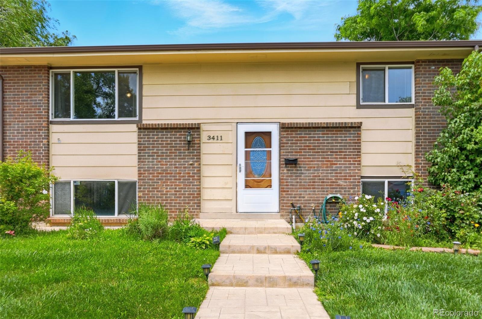 Valley View Heights Englewood Home | MLS #: 71287593411 W Dill Road, Englewood Beds: 4 Baths: 2 Price: $0