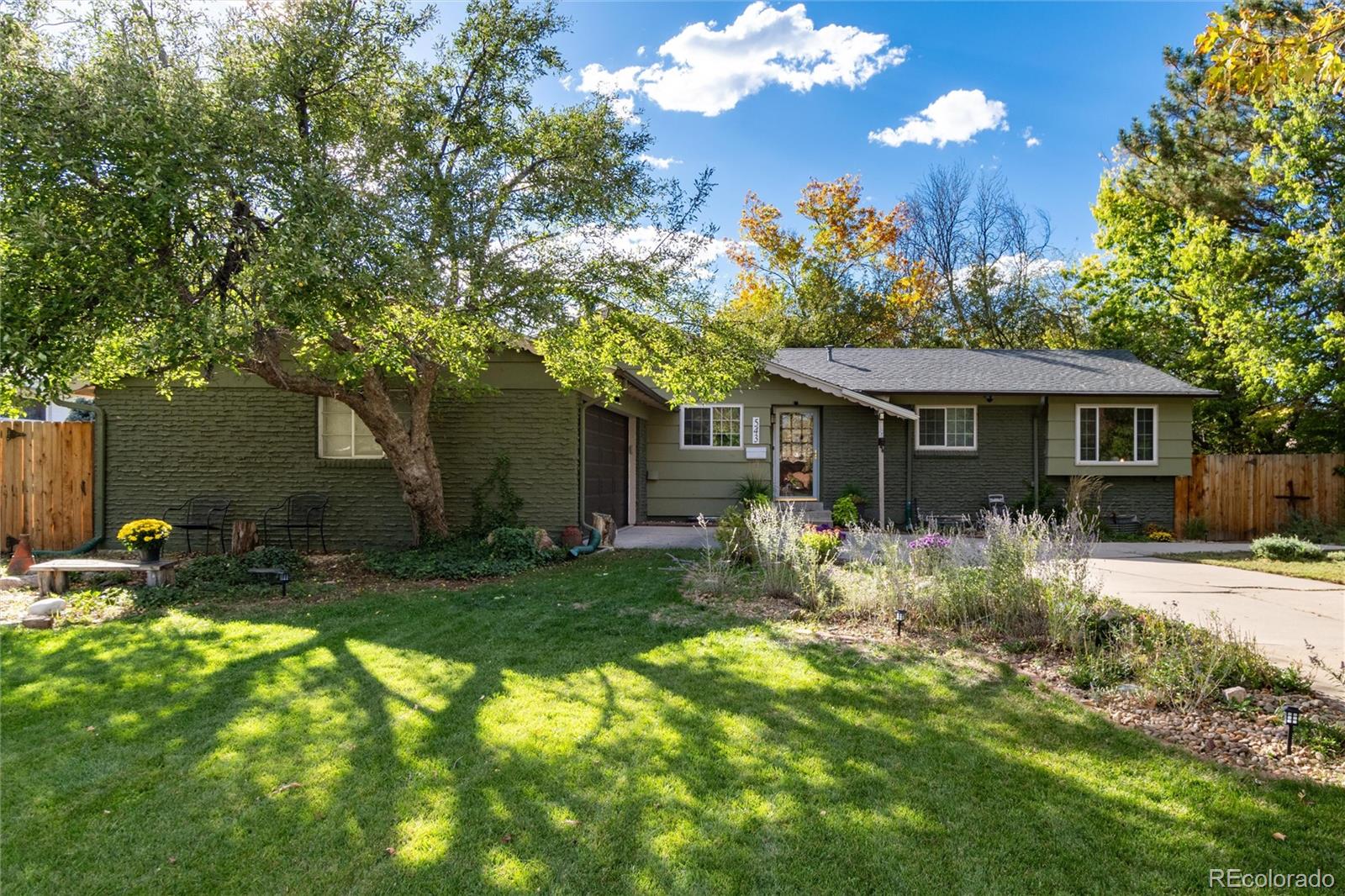 Park East Aurora Home | MLS #: 8607787543  Nile Street, Aurora Beds: 5 Baths: 3 Price: $575,000